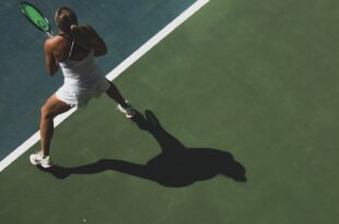 Başlıca tenis malzemeleri nelerdir?